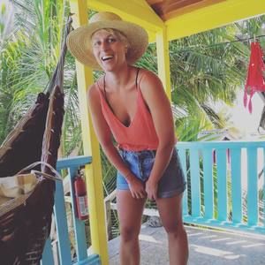 Meet your Posher, Agathe